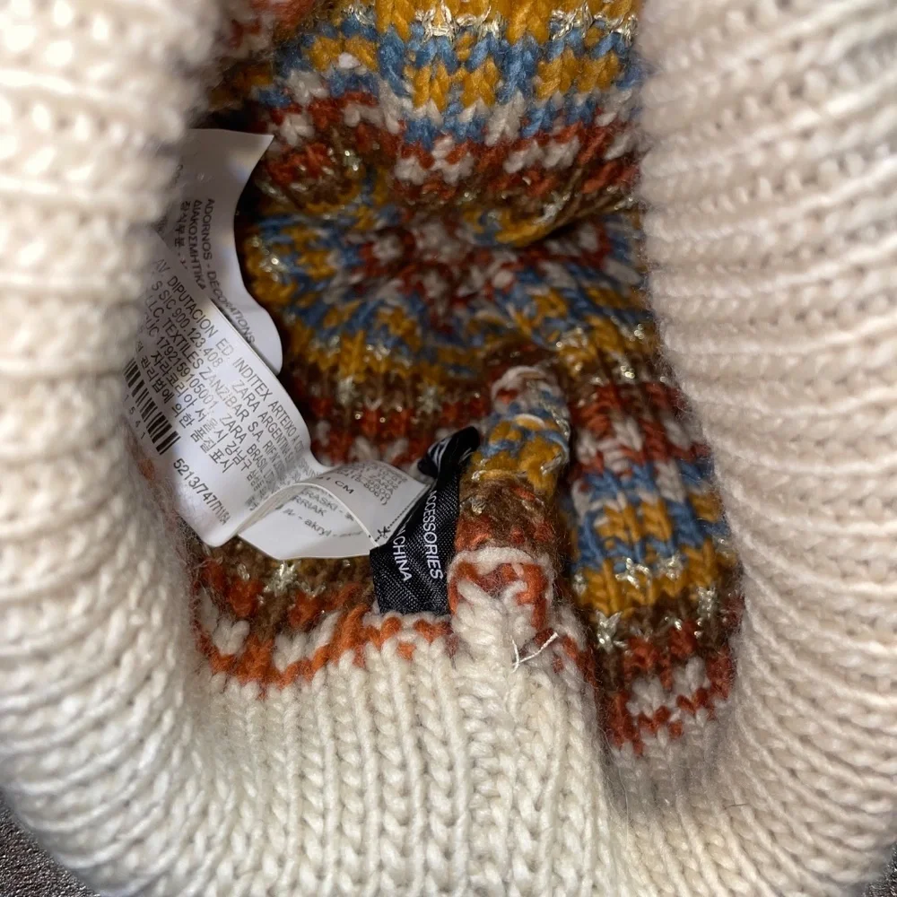 Zara Kids Knit Winter Cuffed Pom Pom Chevron‎ Beige Beanie Hat